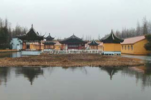 魅力名镇:江苏无锡市华西村--中国最富裕村