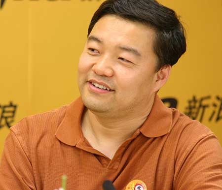 央视制片人何昊与专家易中天聊魅力名镇实录