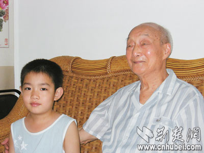 毛远耀_毛东东一米八