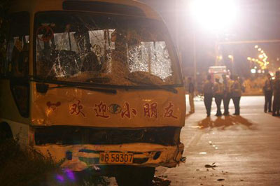 深圳“8·23”重大恶性交通事故已19人死亡(组图)