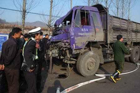 山西沁源交通事故肇事司机被查出有两个驾照