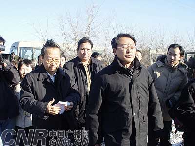 黑龙江省省长张左已(右)国家安监局局长李毅中(左),国家煤监局长赵