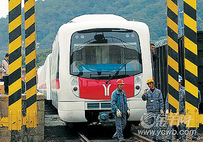 广州地铁四号线新车26日观光试运营