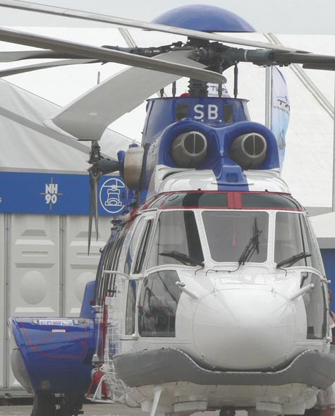 巴黎航展上展出的ec225直升机 来源 中国航空信息网【编辑:韩