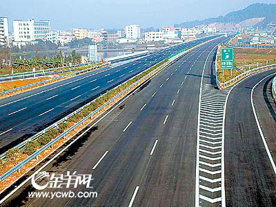 京珠高速公路广珠北段今天通车