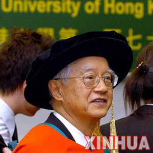 著名经济学家吴敬琏获香港大学名誉博士学位\/