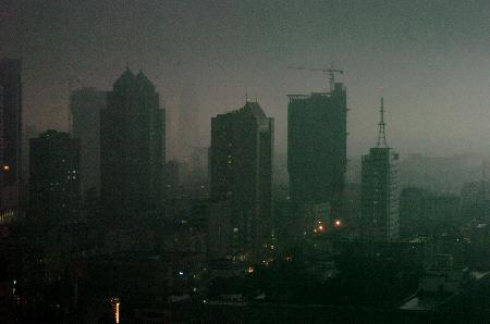 合肥出现黑昼天气现象并伴随暴雨(组图)