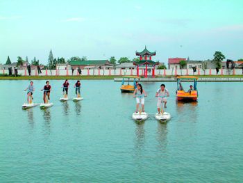 千龙湖生态旅游度假村水上娱乐活动多姿多彩