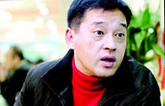 前国脚大王涛在江滩酒吧遭殴