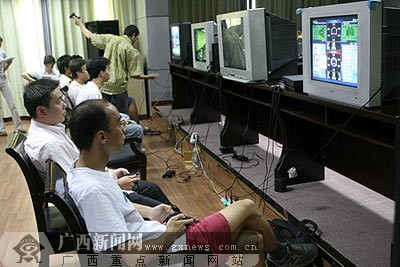 广西新闻网红豆社区实况足球大赛今开赛