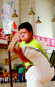 "唐氏儿"苦练武功获全国大奖