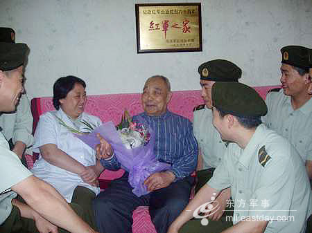 老红军忆当年长征往事(图)