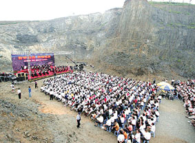 独特的火山音乐会(图)