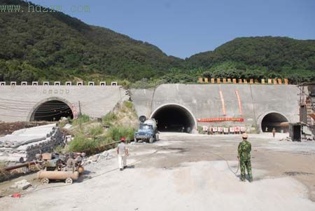 朋山岭第二隧道有望春节前通车