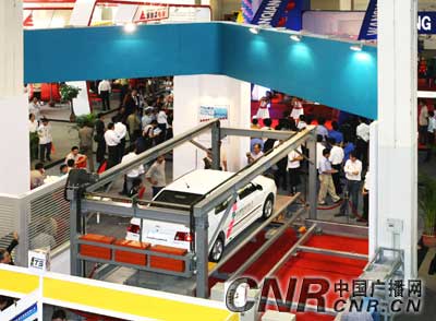 中国最大停车设备展亮相上海国际展览中心