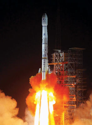 鑫诺二号通信卫星发射成功可同时支持200余套