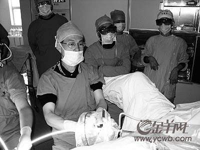 中国微创经皮肾镜取石术并用此技术治疗患者上