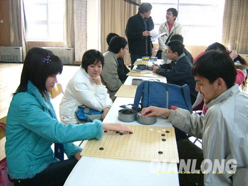 中日大学生围棋博弈 获胜者可授予业余段位(图