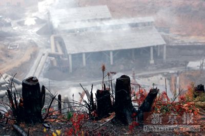 湖南茶陵炼铅厂旁数十名村民铅中毒(组图)