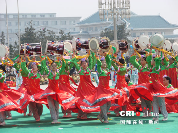 2007中国朝鲜族民俗文化旅游博览会开幕(图)