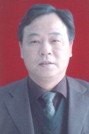 湖南省第六工程公司董事长叶新平
