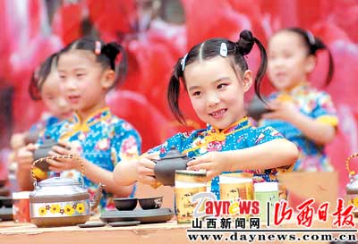 太原市育蕾幼儿园培养孩子们热爱中华传统文化
