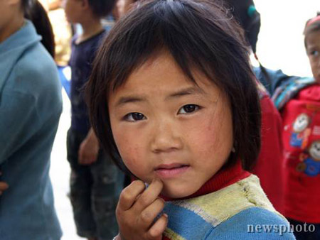 希望工程使贵州山区10万失学儿童重返校园(图