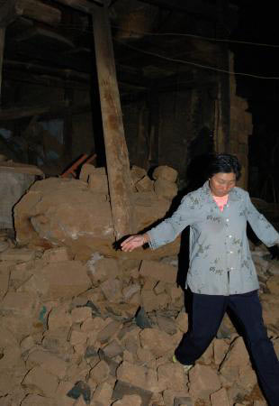 组图：云南文山发生5.3级地震房屋倒塌人员受伤