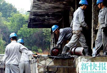 广州乙炔气体厂发生爆炸 300多村民被紧急疏散