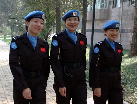 图文:中国维和警察训练严格(7)