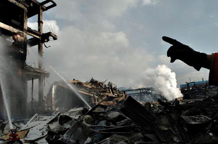 组图:吉林化工厂爆炸