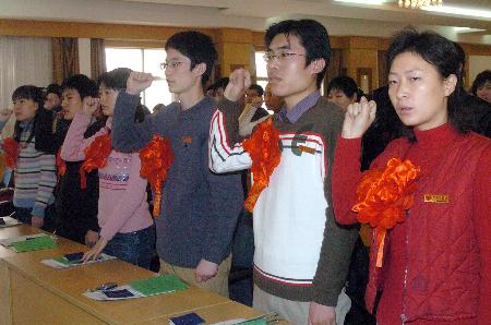 图文:济南大学生志愿者服务农村基层