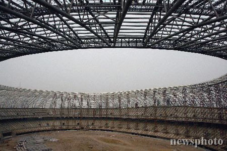 组图:天津奥林匹克体育场进入顶棚安装阶段