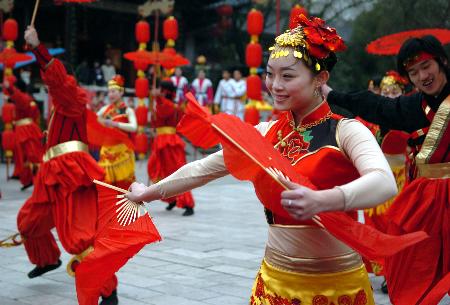 图文:〔年终报道·图文互动〕(2)文化旅游有机结合 彰显民族传统文化