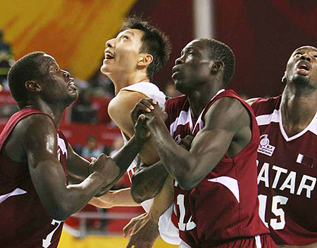 图文:中国男篮多哈亚运会夺冠