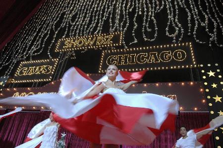 组图:百老汇式圣诞歌舞剧登陆香港_新闻中心_新浪网