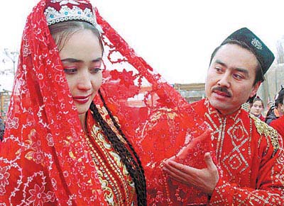 维吾尔族婚纱图片大全_维吾尔族简笔画大全(3)