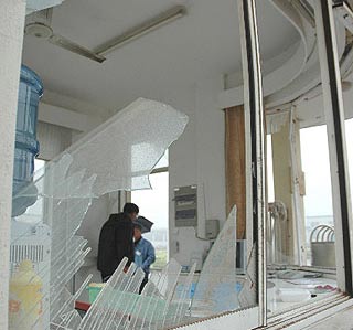 组图:江苏昆山一所医药化工厂爆炸7人死亡