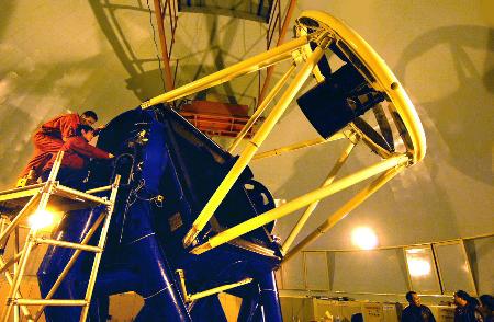 图文:[科技](1)2.4米光学天文望远镜在云南丽江