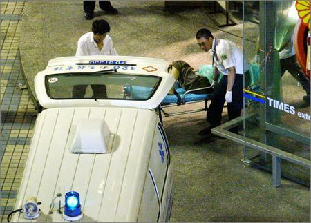 组图:上海警方成功处置劫持人质案
