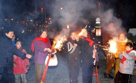 图文:宁波春节不再禁放烟花爆竹