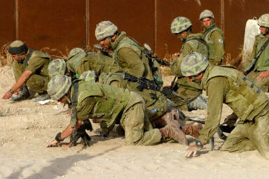 图:5名以色列士兵在加沙被炸死