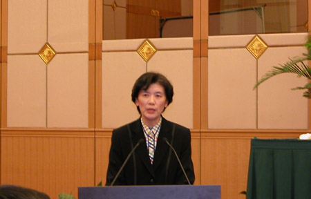 新任命的上海市人民政府秘书长杨定华