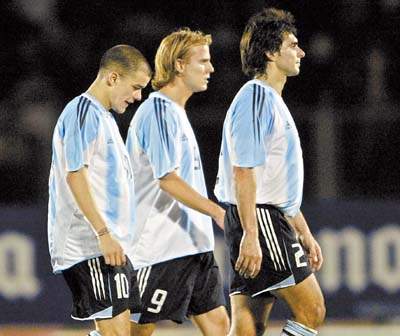 阿根廷队继韩日世界杯后又在秘鲁美洲杯被对手
