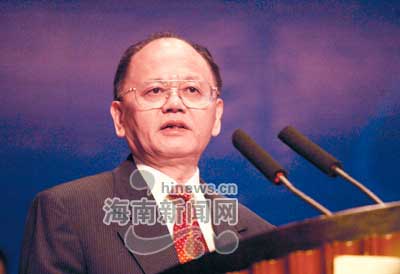 中国科协2004年学术年会开幕:学术泰斗聚海南