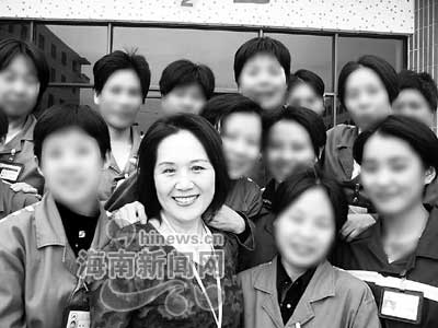 海南一政协委员认女囚做女儿10年帮教30名女犯(组图)