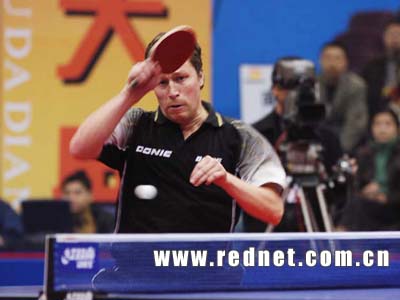 世界VS中国乒乓球明星赛 孔令辉3-0老瓦(组图