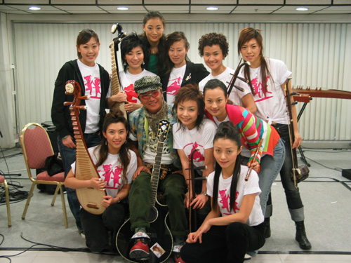 歌神许冠杰春节将在香港红馆举办六场演唱会(
