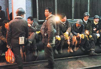 辽宁矿难死203人 a03辽宁阜新特大矿难(图)