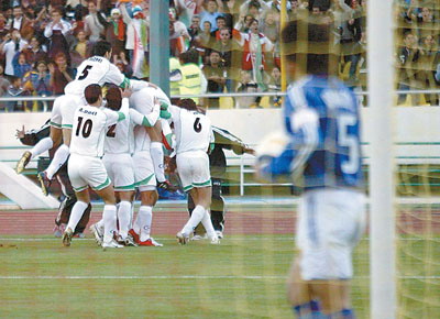 2006年世界杯亚洲区预选赛8强赛B组次轮战罢